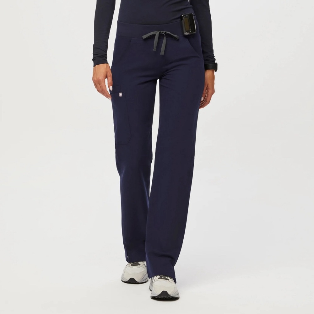 Figs Kade Cargo Straight Leg Scrub Pant - XS P